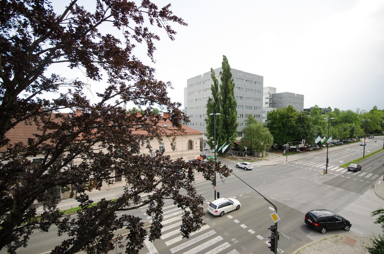 Apartment Trzaska With Free Parking Любляна Екстериор снимка