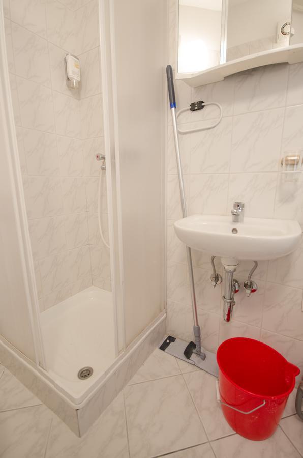 Apartment Trzaska With Free Parking Любляна Екстериор снимка